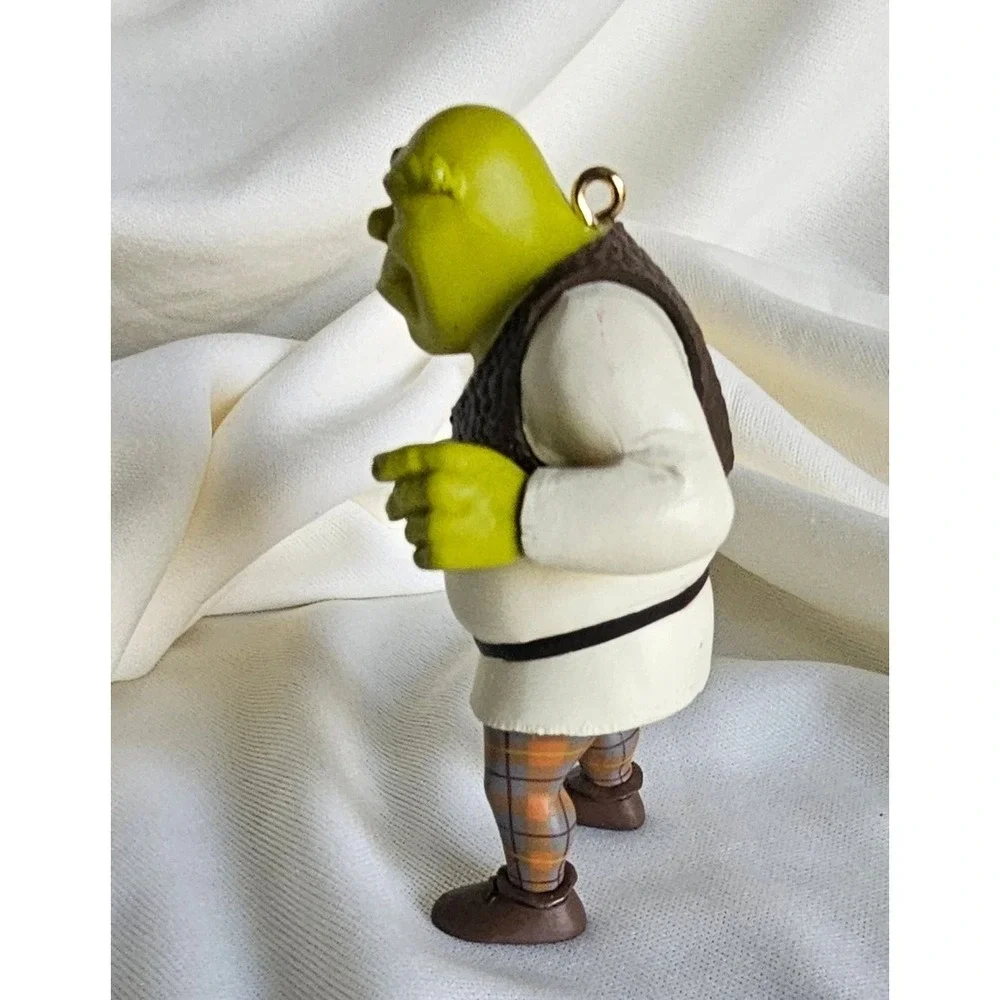 DreamWorks Shrek the Ogre Christmas Ornament 2010 Collectible Figurine Green